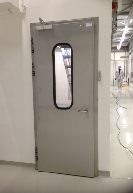 Mead Johnson Draaideur Met Raam 